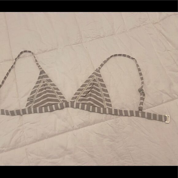 Rhythm Bikini Top - Picture 2 of 12